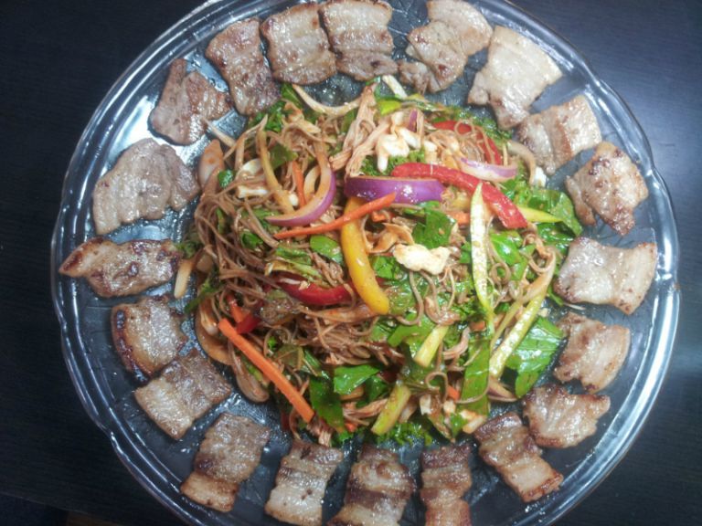 쟁반국수