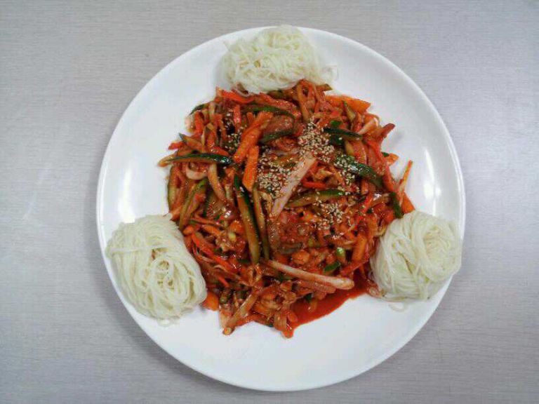 골뱅이무침(サザエ和えもの)